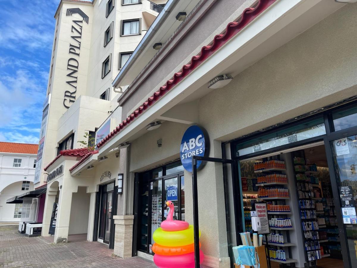 Grand Plaza Hotel Tumon Bagian luar foto