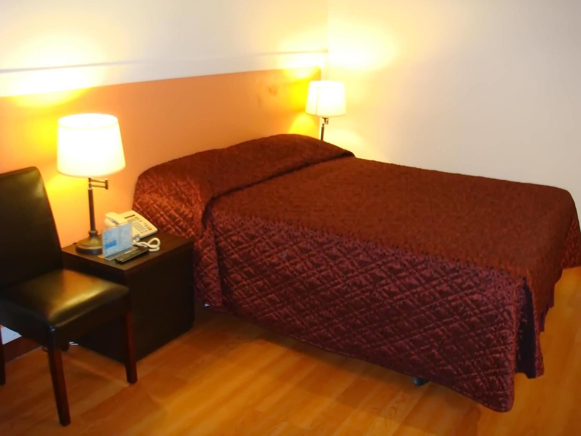 Grand Plaza Hotel Tumon Bagian luar foto