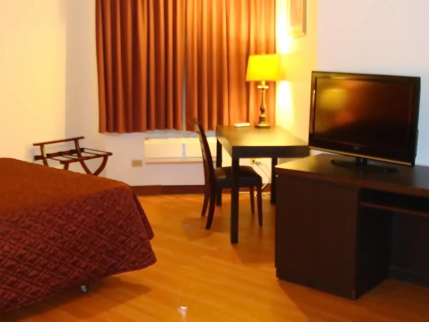 Grand Plaza Hotel Tumon Bagian luar foto