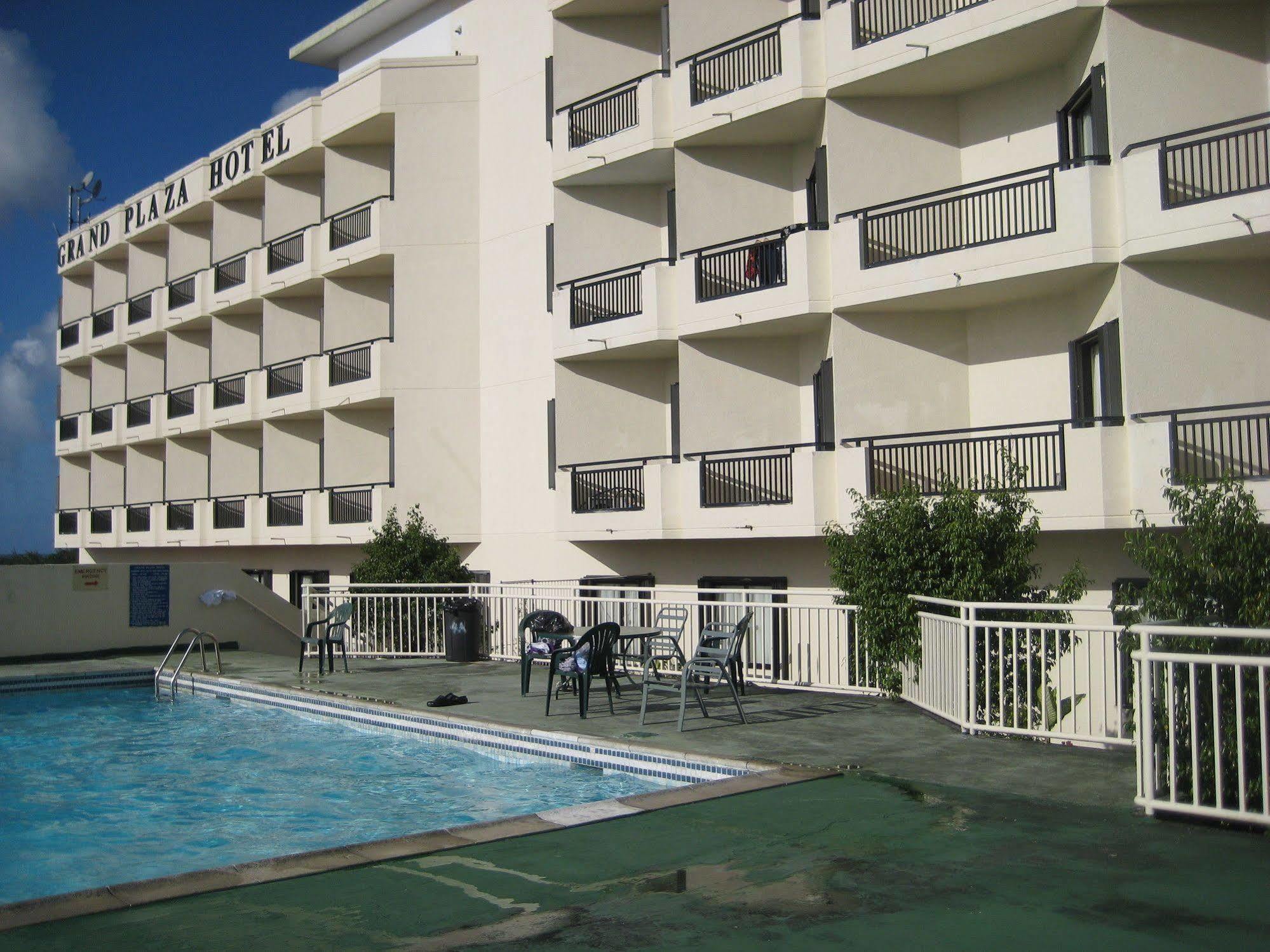 Grand Plaza Hotel Tumon Bagian luar foto