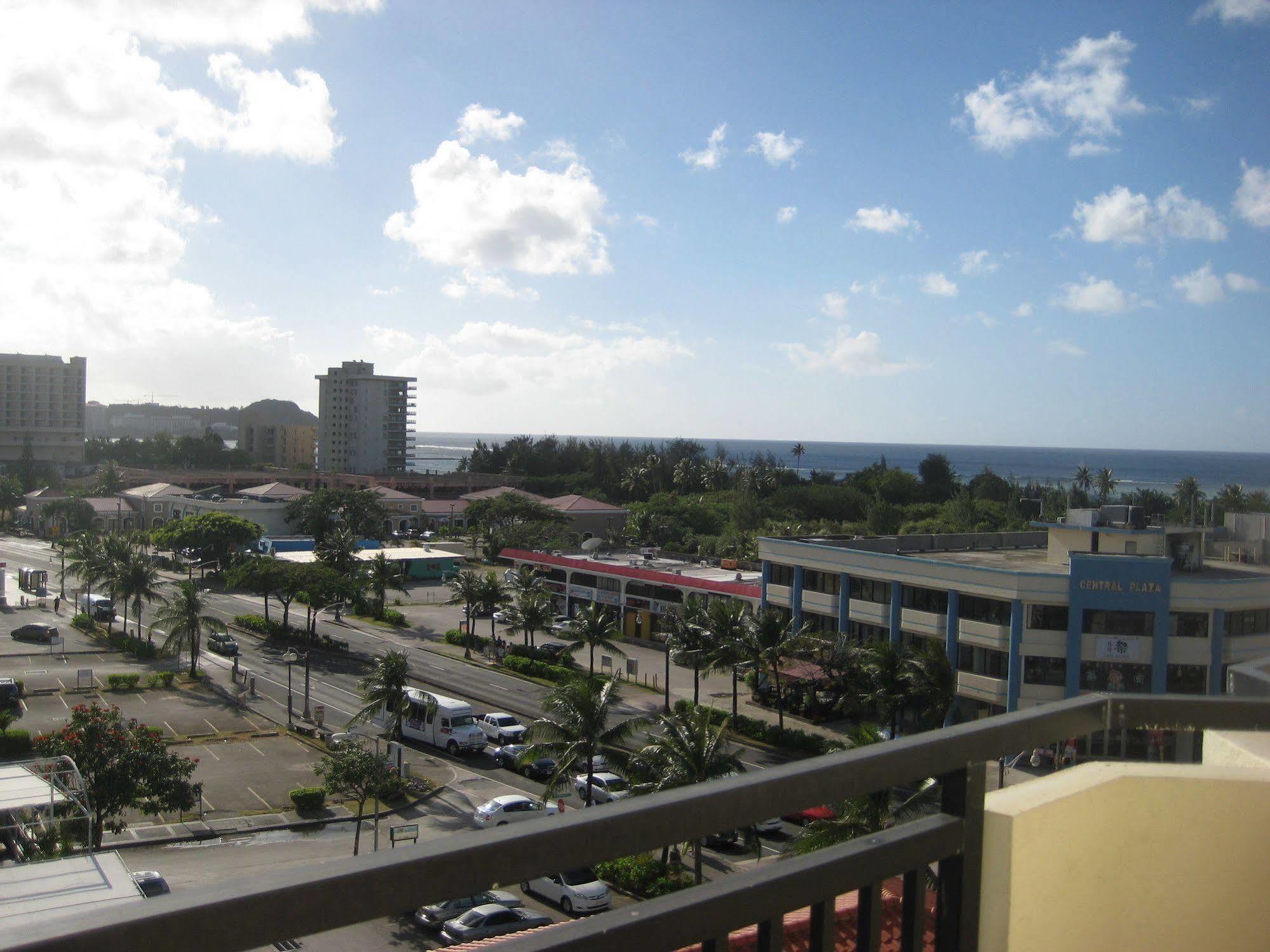 Grand Plaza Hotel Tumon Bagian luar foto
