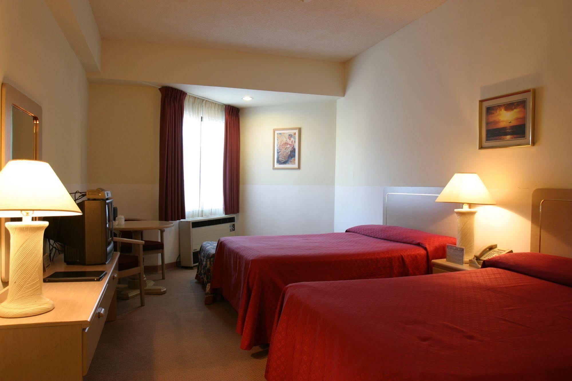 Grand Plaza Hotel Tumon Bagian luar foto